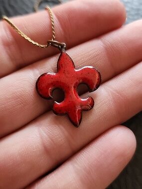 VTG Gold Filled Chain Necklace with Red Fleur Pendant